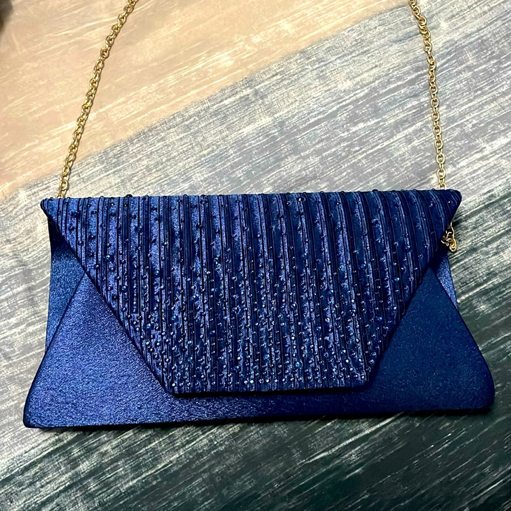 Mihawk Clutch Purse with Gold Chain